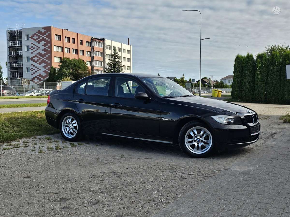 BMW 320, 2.0 l., Седан