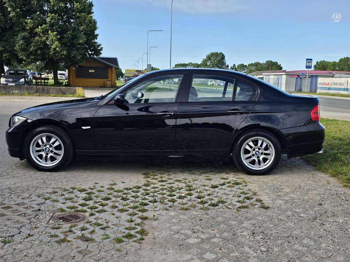 BMW 320, 2.0 l., Седан