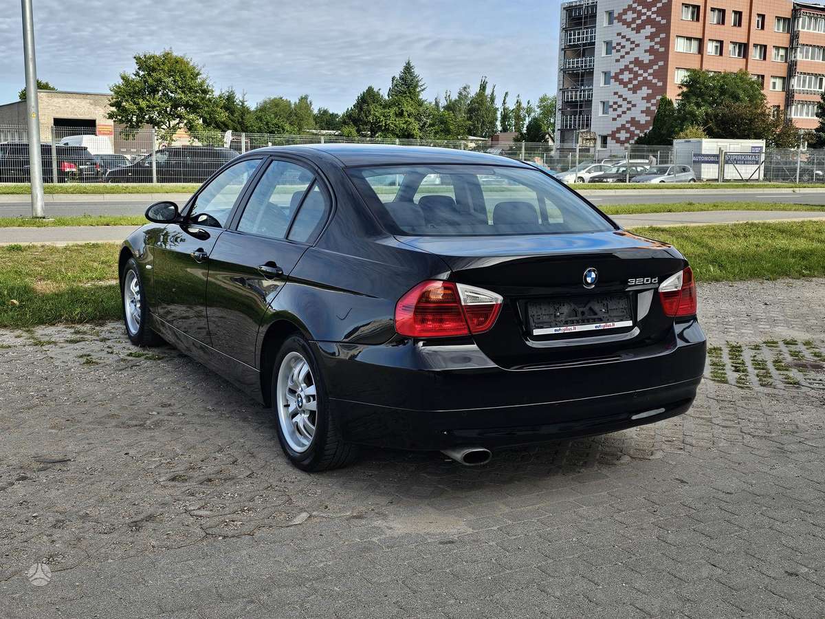 BMW 320, 2.0 l., Седан