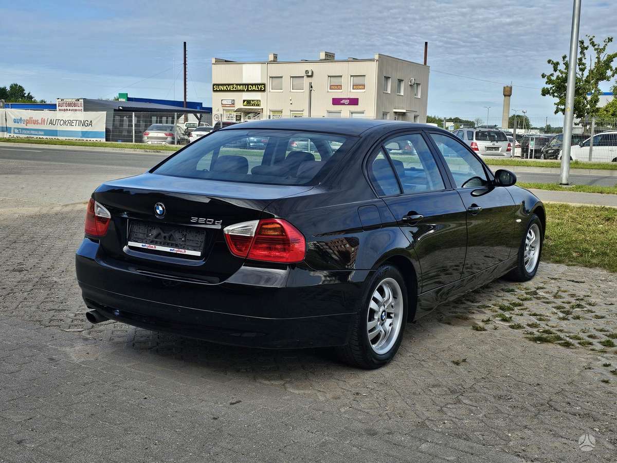 BMW 320, 2.0 l., Седан