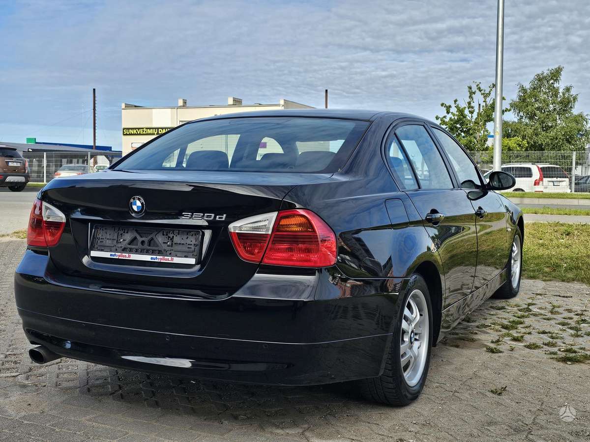 BMW 320, 2.0 l., Седан