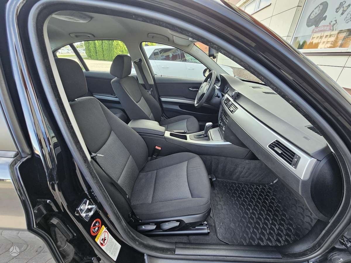 BMW 320, 2.0 l., Седан