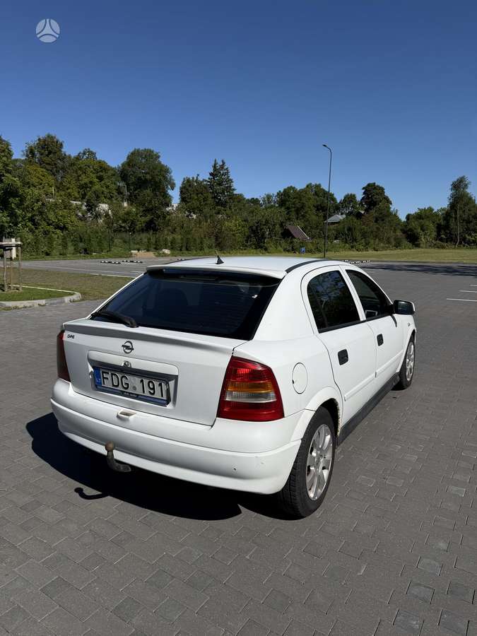 Opel Astra, 2.0 l., Седан