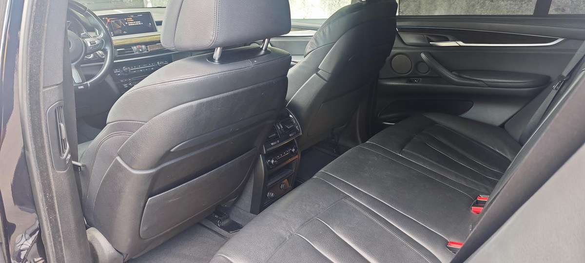 BMW X5, 4.4 l., off-road / crossover