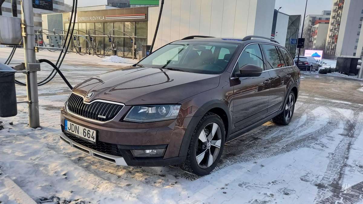 Škoda Octavia Scout - 1