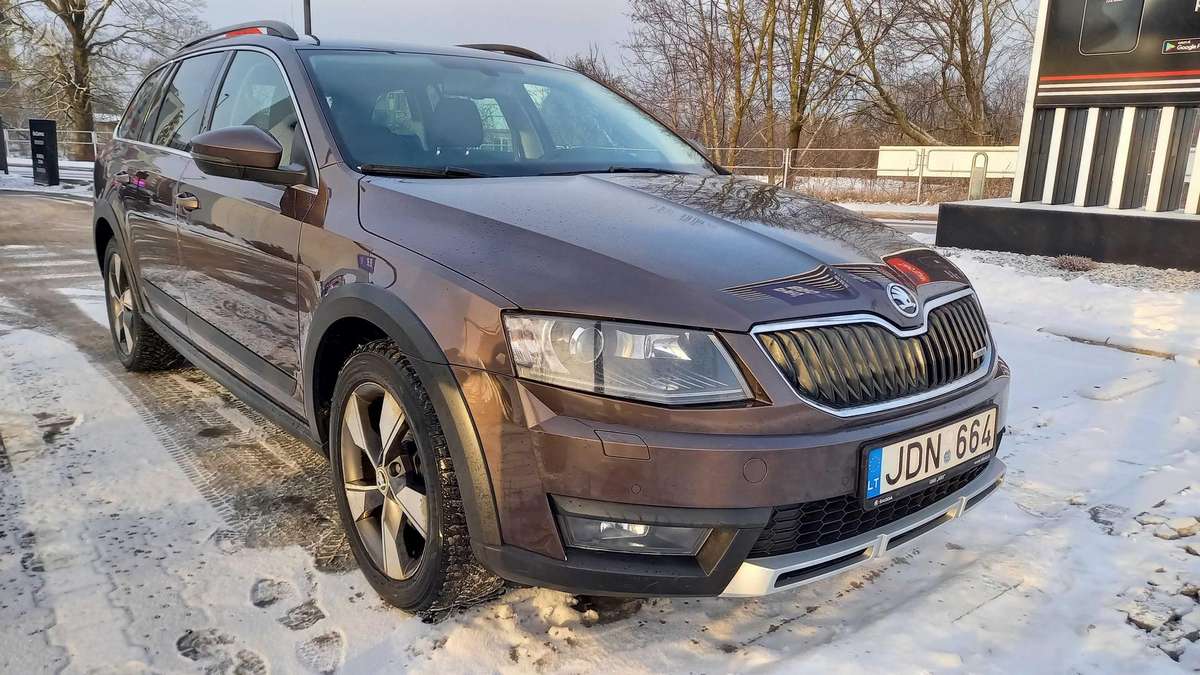 Škoda Octavia Scout - 2