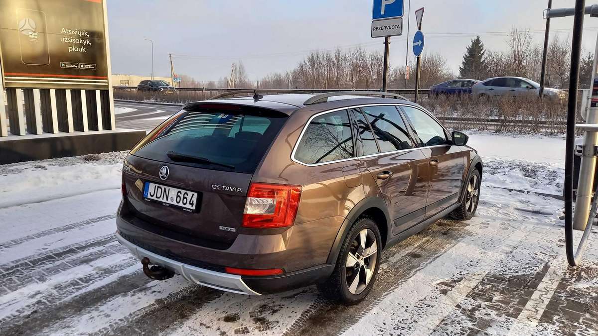 Škoda Octavia Scout - 3