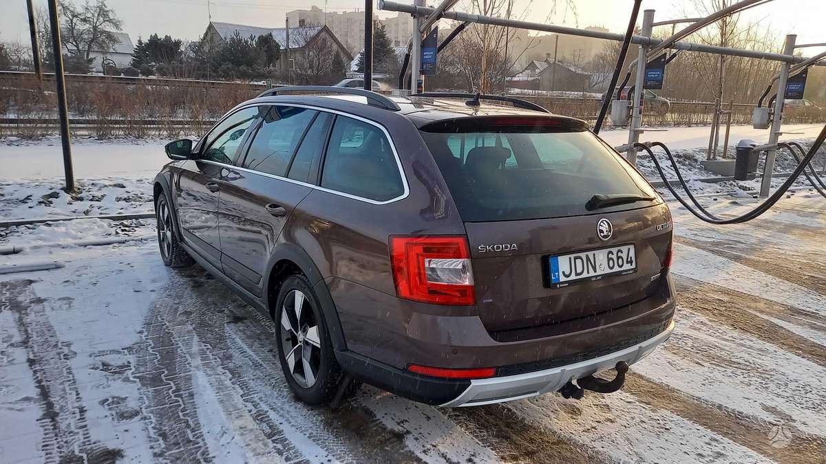 Škoda Octavia Scout - 4