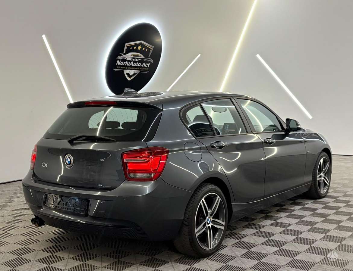 BMW 120, 2.0 l., hatchback