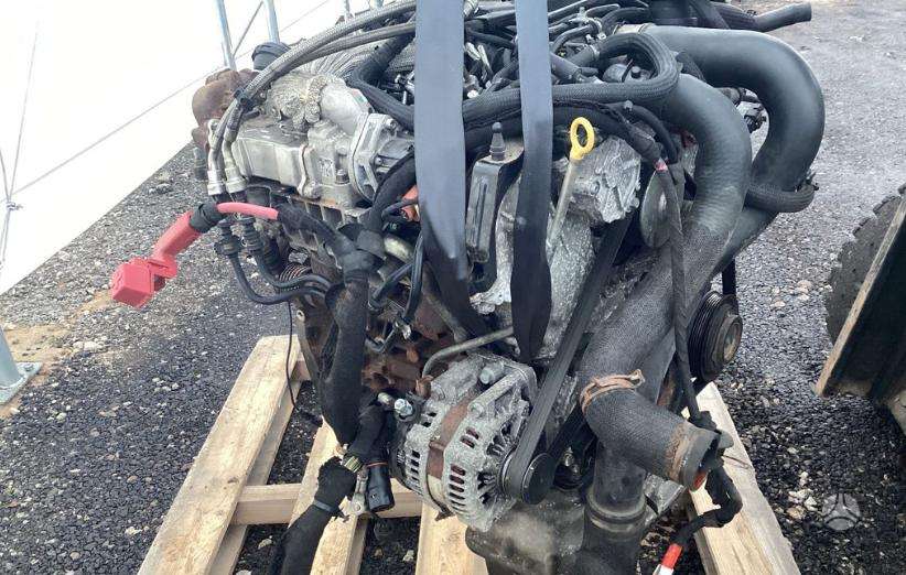 Lancia Thema двигатель
