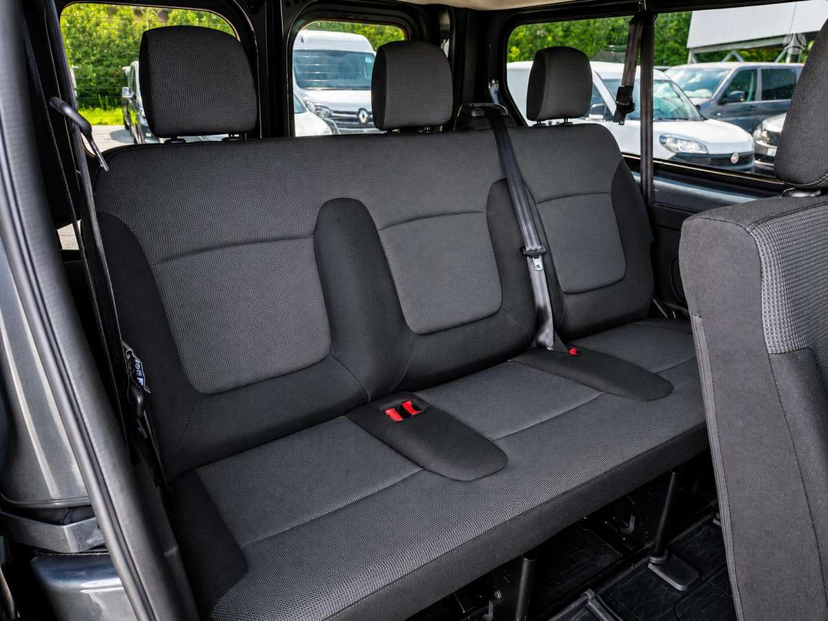 Renault Trafic, 2.0 l., mpv / minivan