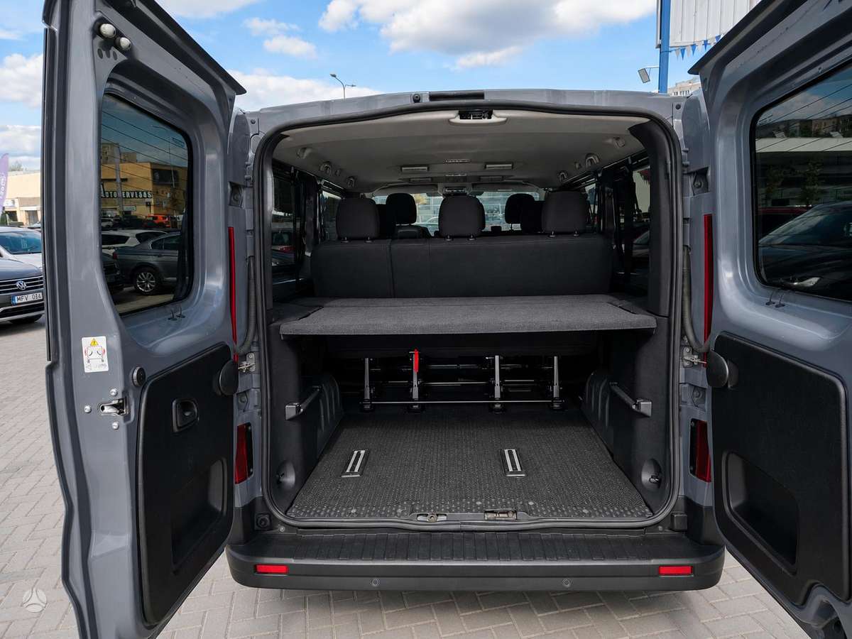 Renault Trafic, 2.0 l., Минивэн