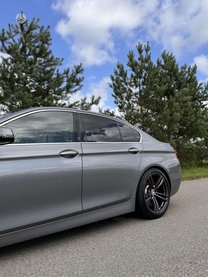 BMW 520, 2.0 l., Седан