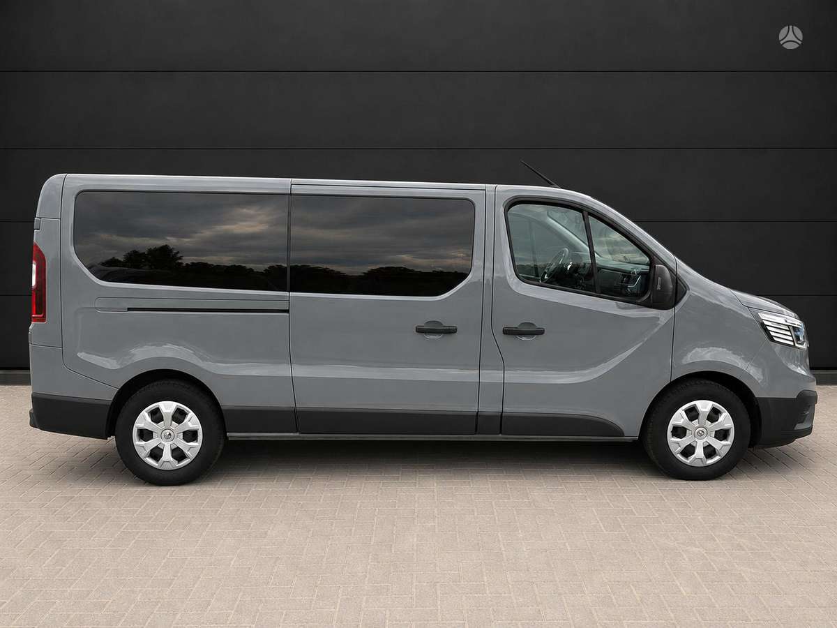 Renault Trafic, 2.0 l., Минивэн