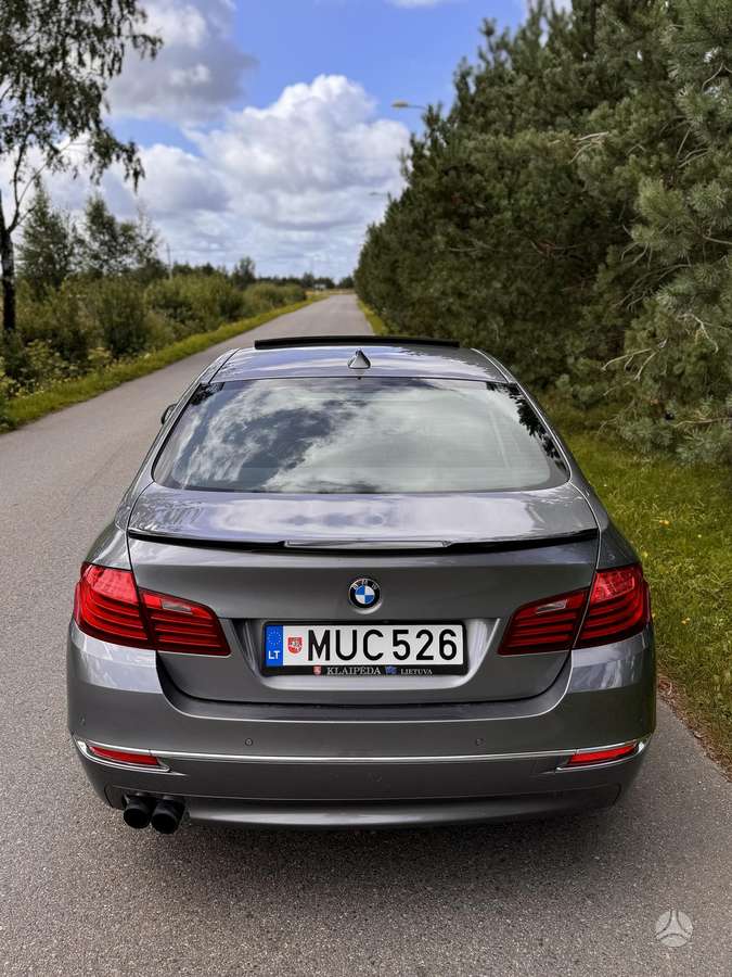 BMW 520, 2.0 l., Седан