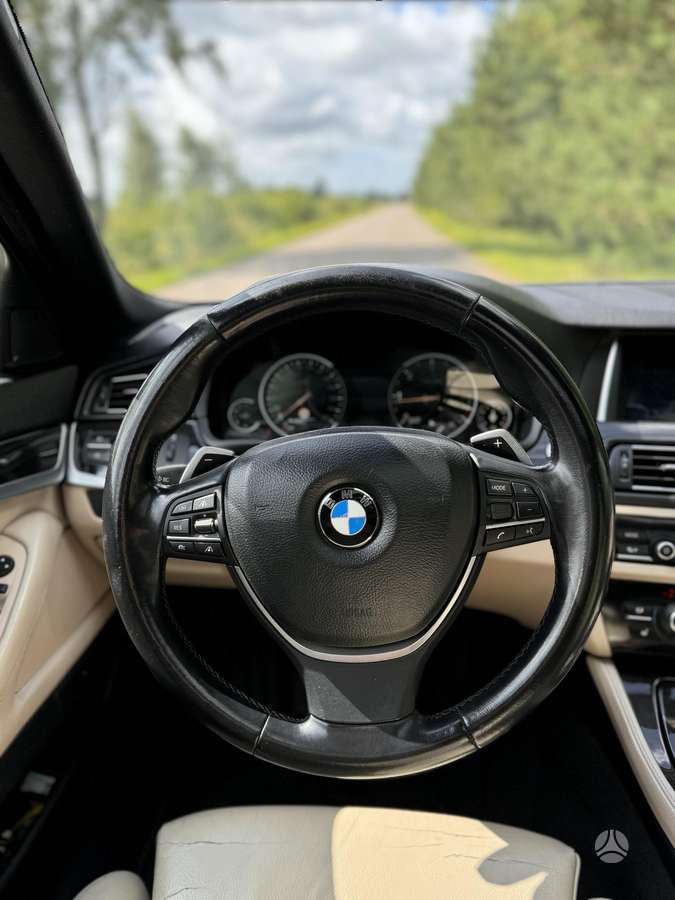 BMW 520, 2.0 l., Седан