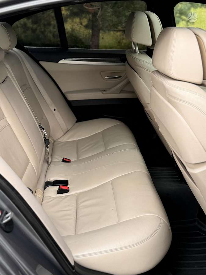BMW 520, 2.0 l., Седан