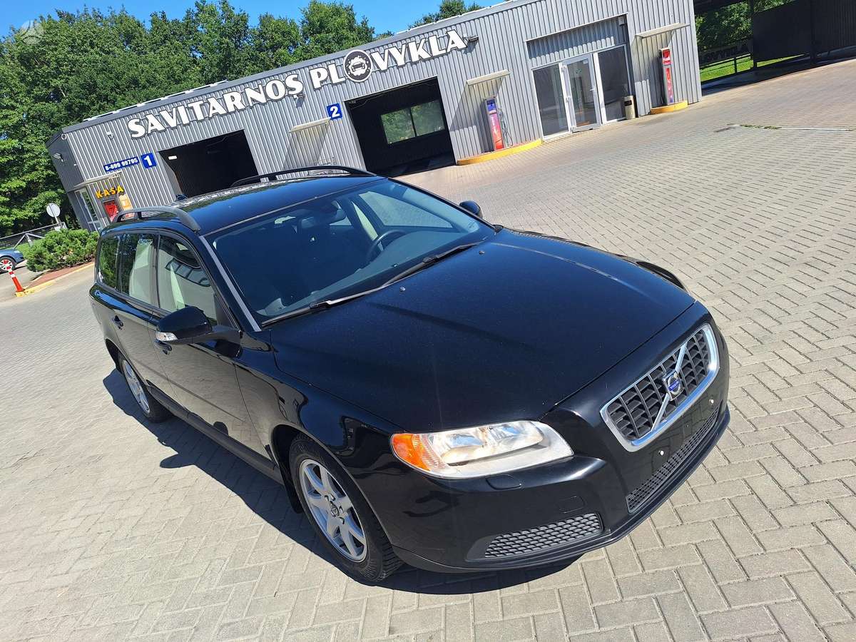 Volvo V70, 2.4 l., wagon