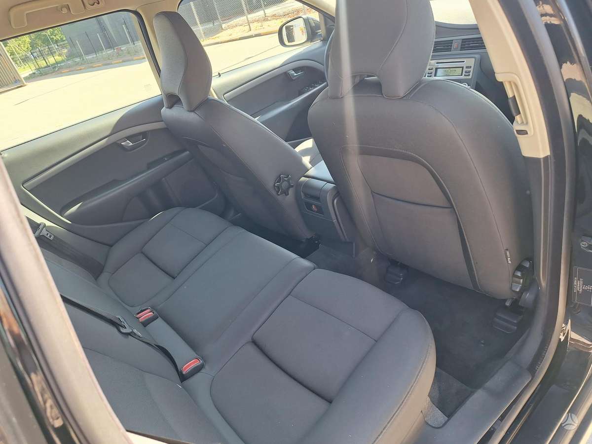 Volvo V70, 2.4 l., universalas