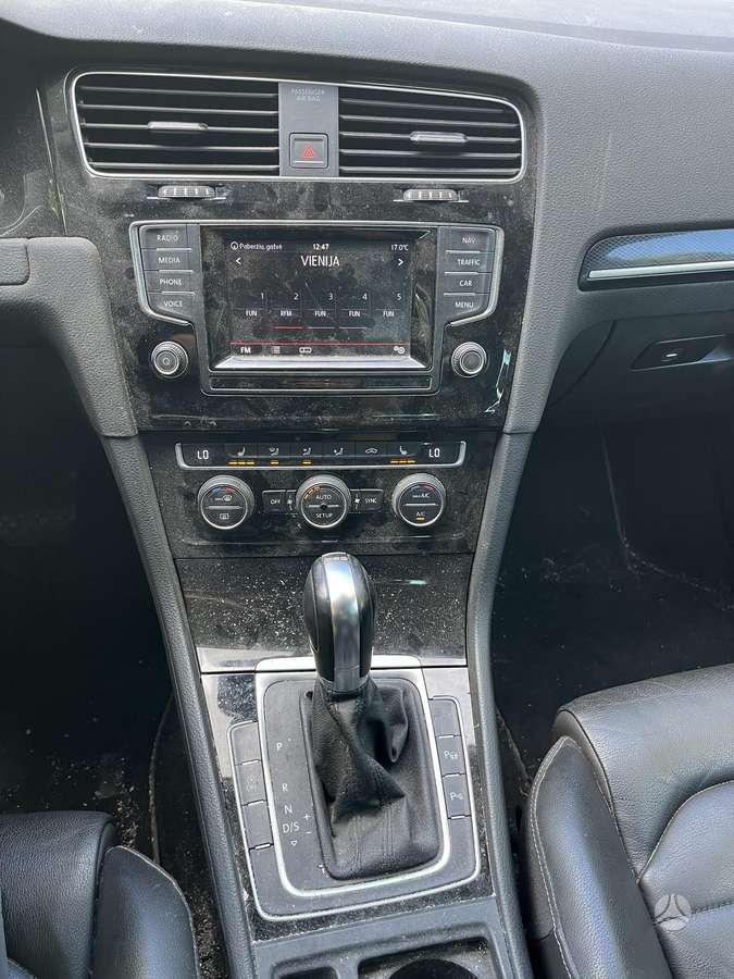 Volkswagen Golf, 1.2 l., hatchback