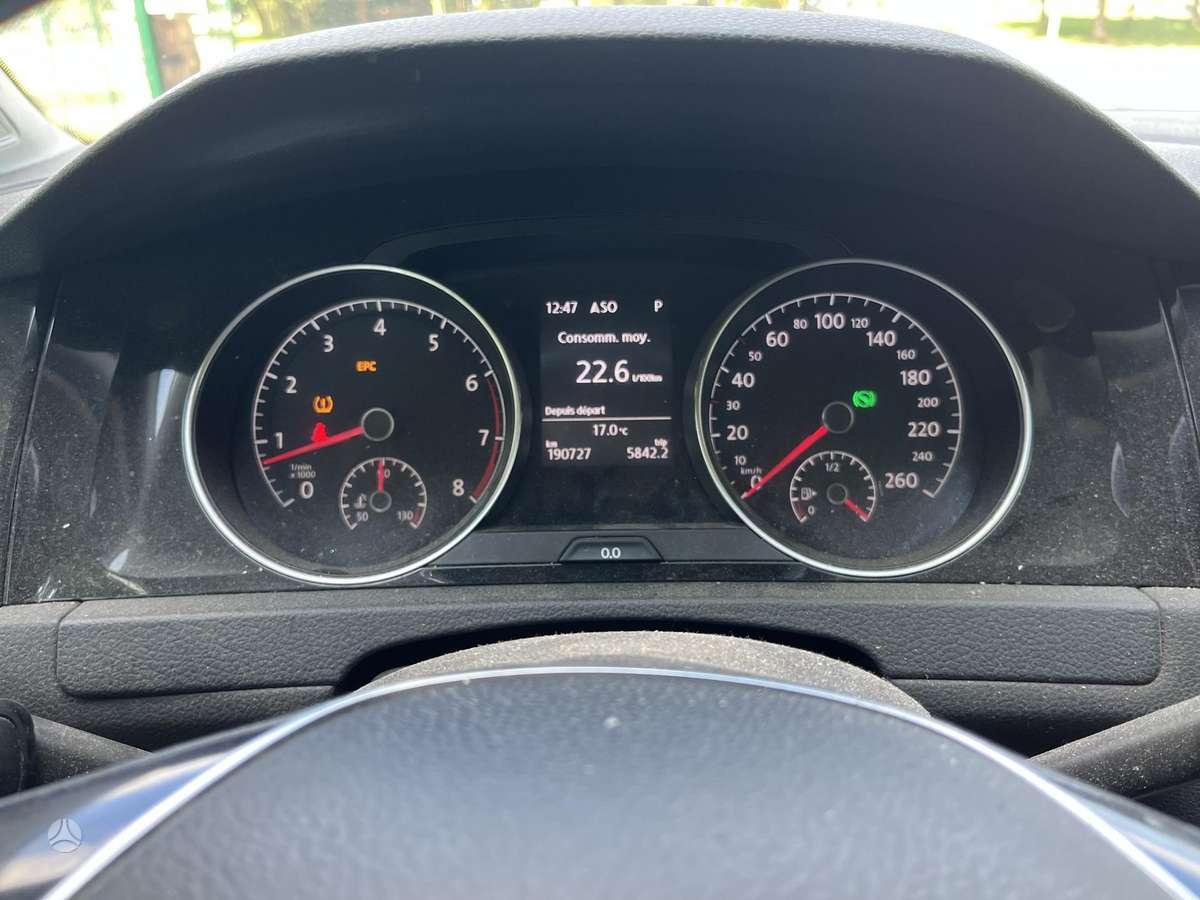 Volkswagen Golf, 1.2 l., hatchback