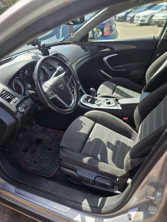 Opel Insignia, 2.0 l., Универсал