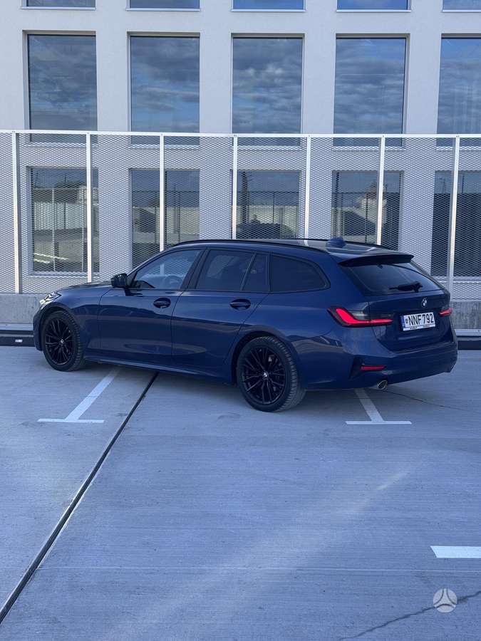 BMW 320, Универсал
