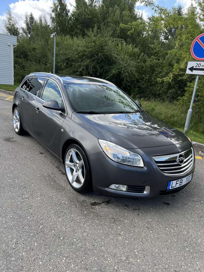Opel Insignia, 2.0 l., Универсал