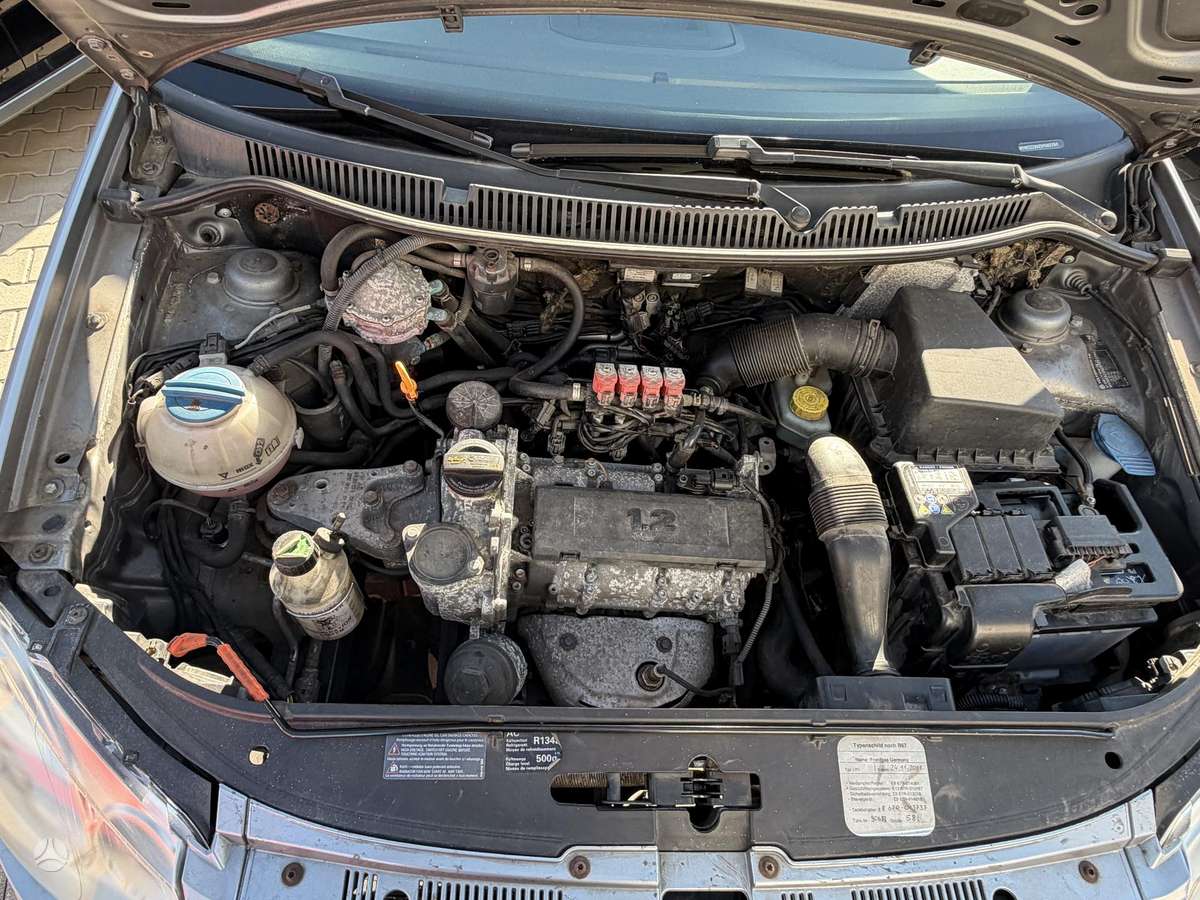 Volkswagen Polo - 4