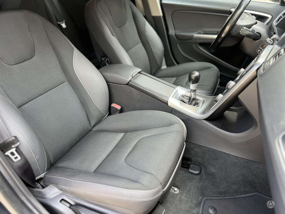 Volvo V60, 2.0 l., wagon
