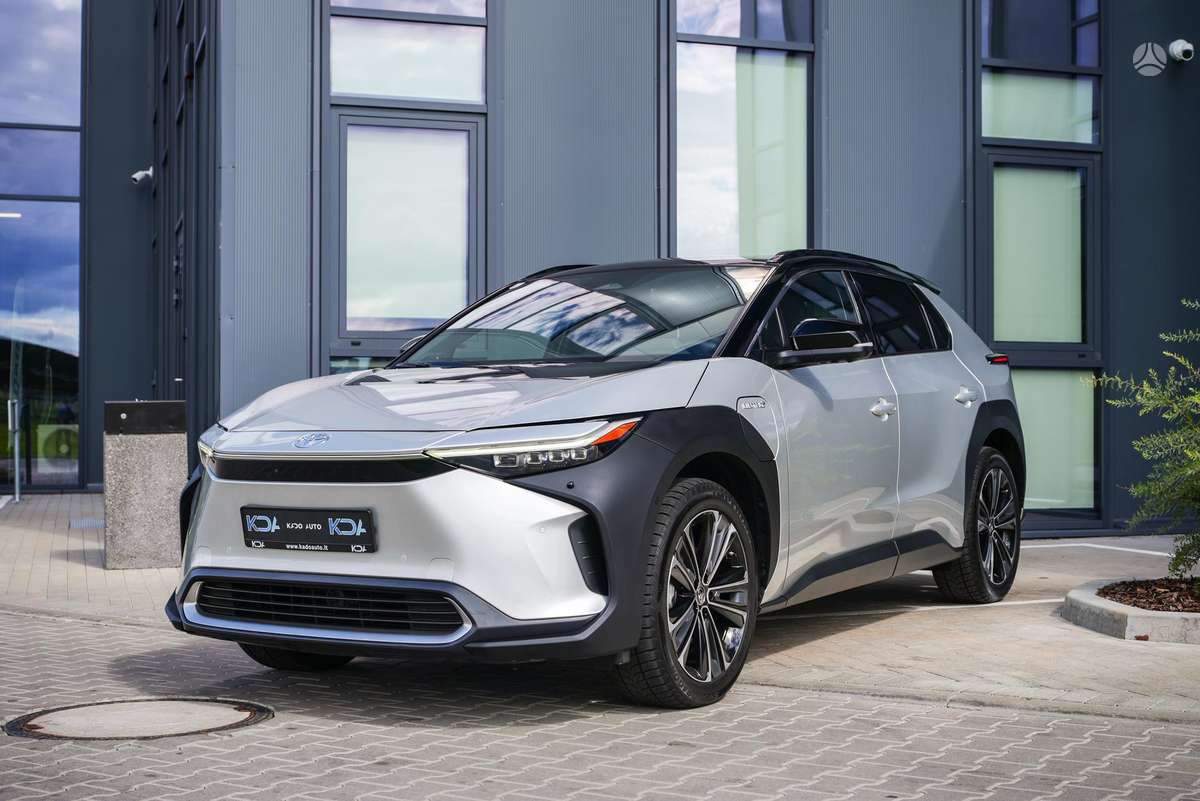 Toyota bZ4X - 5