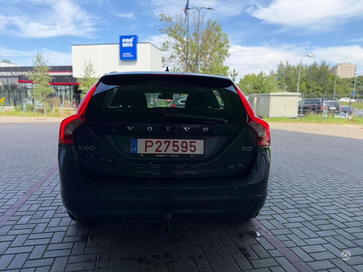 Volvo V60, 1.6 l., Хэтчбек