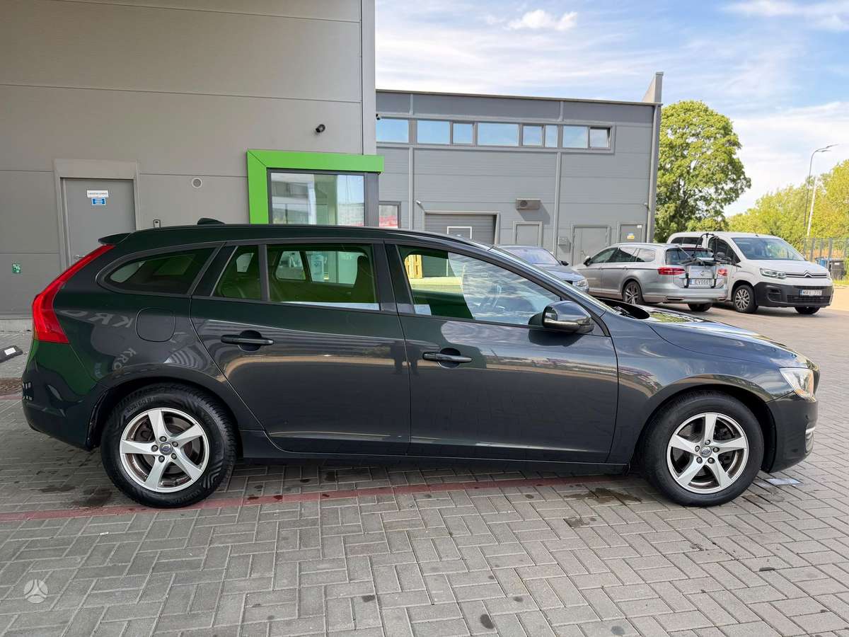 Volvo V60, 1.6 l., Хэтчбек