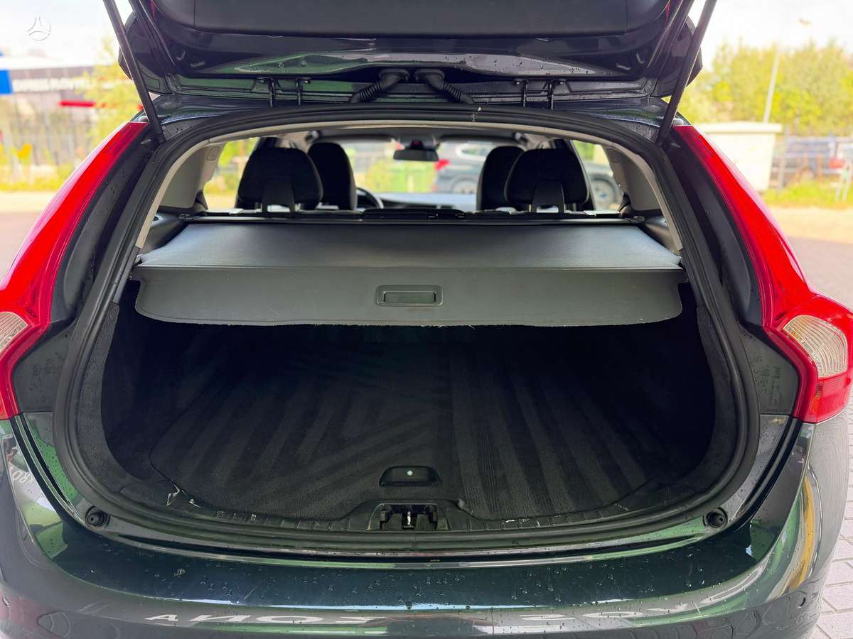 Volvo V60, 1.6 l., hatchback