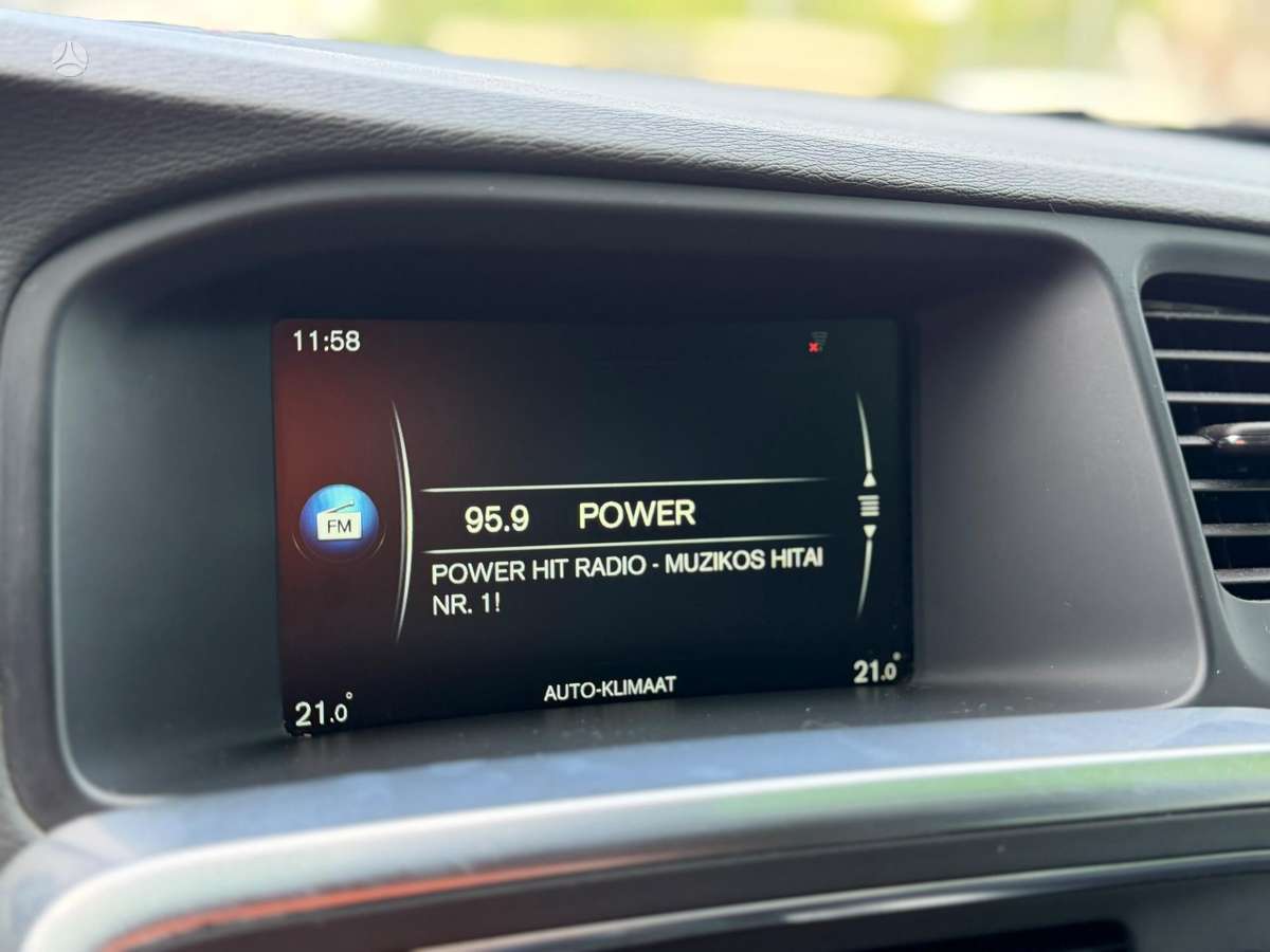 Volvo V60, 1.6 l., hatchback
