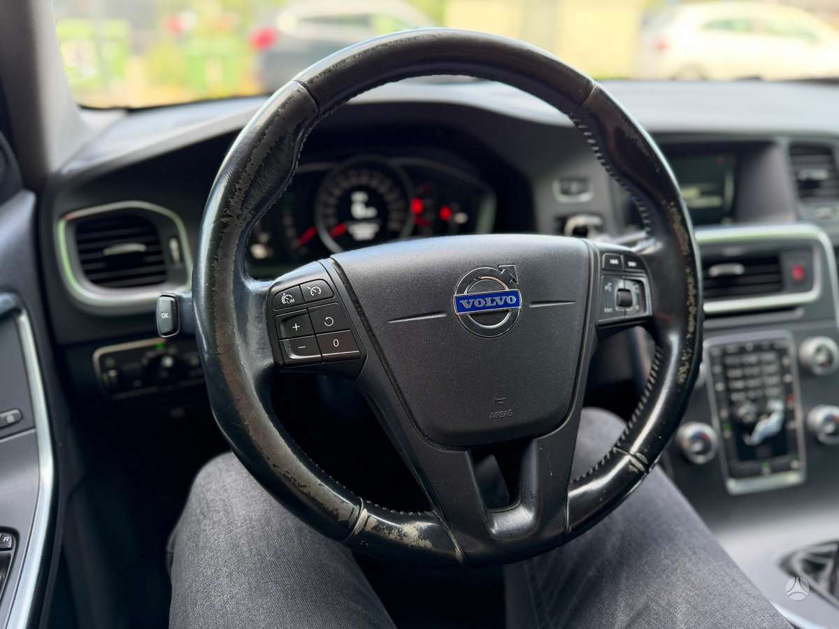 Volvo V60, 1.6 l., hatchback