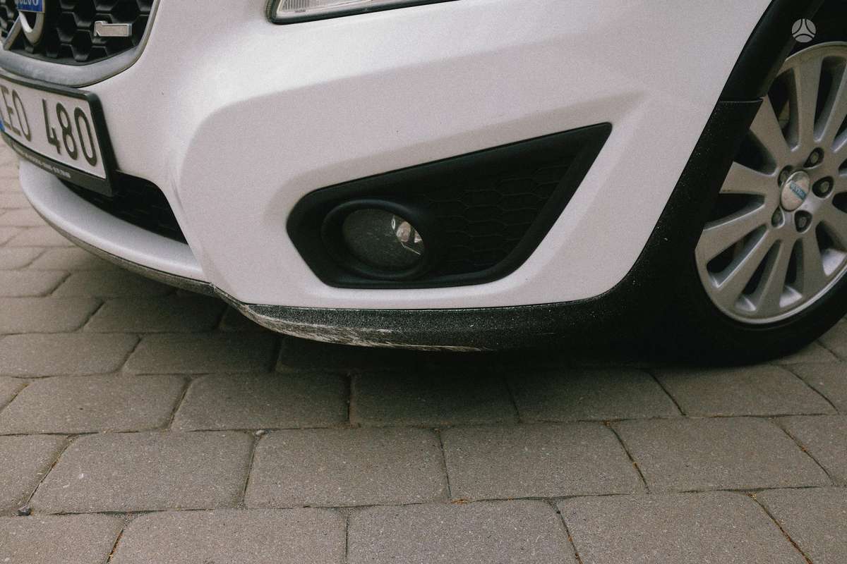 Volvo C30, 1.6 l., hatchback