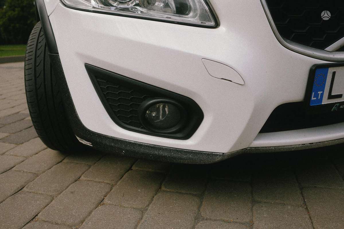 Volvo C30, 1.6 l., hatchback