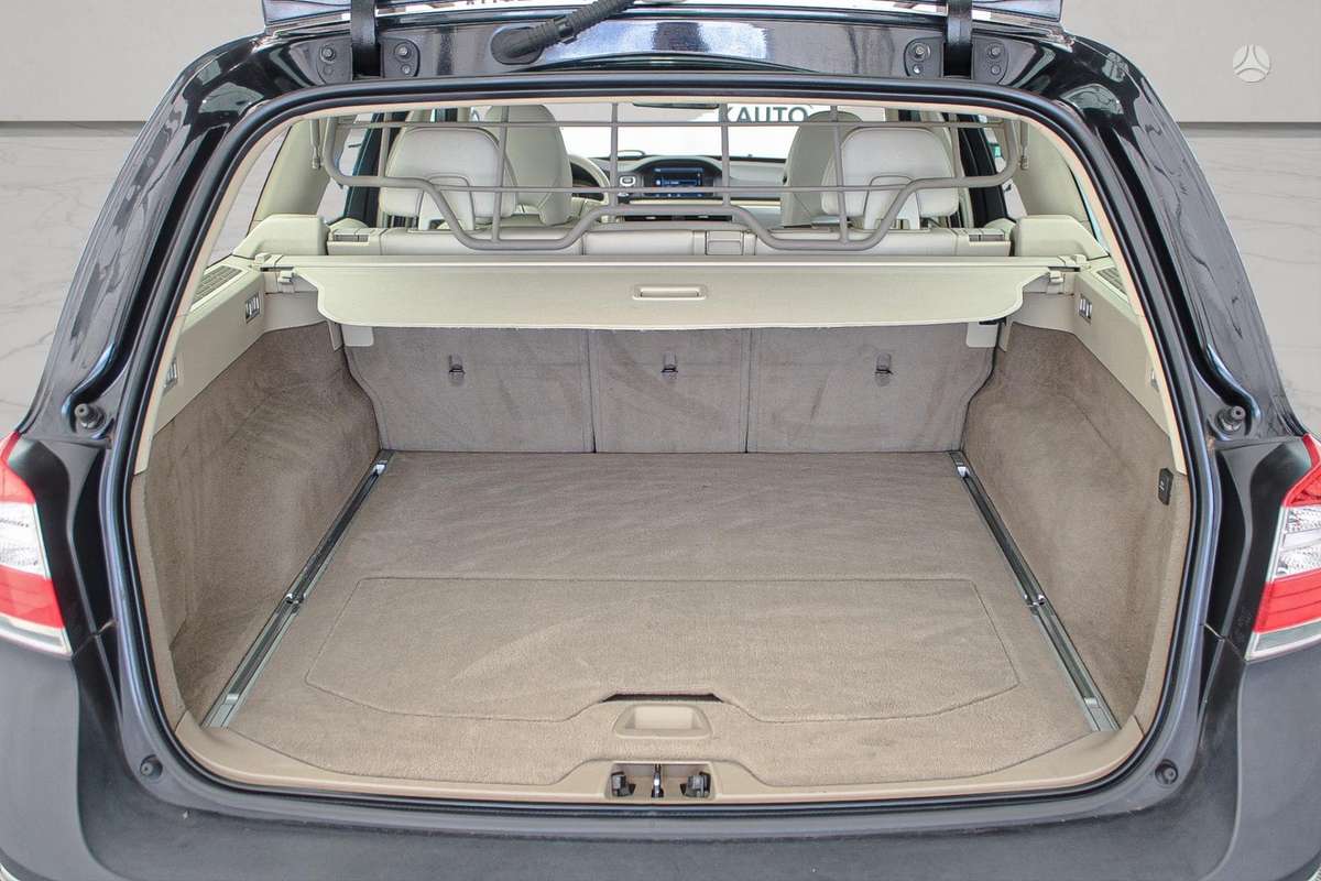 Volvo XC70, 2.4 l., Универсал