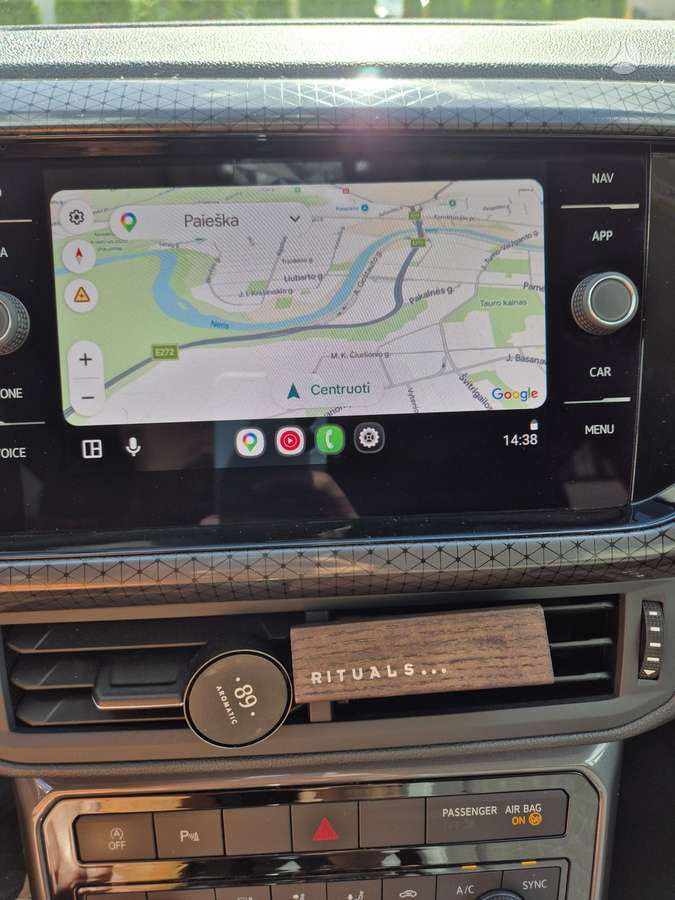 Volkswagen T-Cross - 3