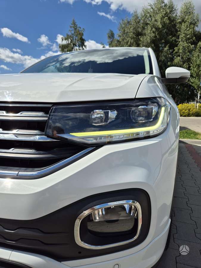 Volkswagen T-Cross - 10