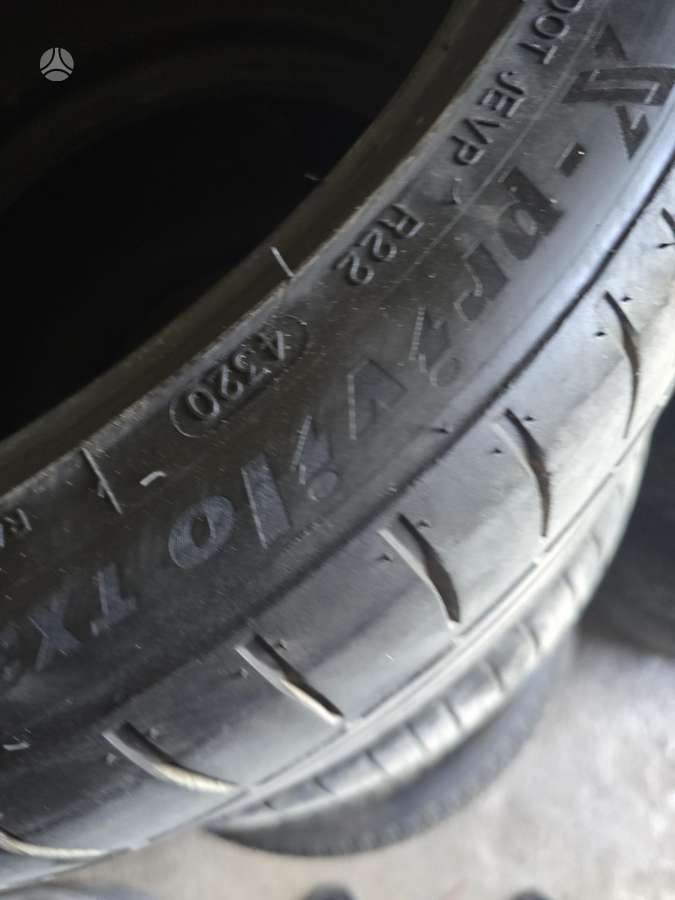 Tracmax, summer 235/40 R18