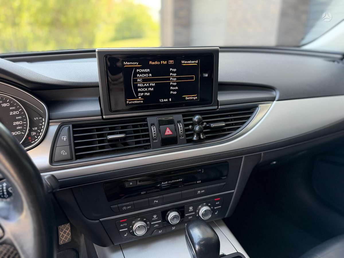 Audi A6, 2.0 l., universalas