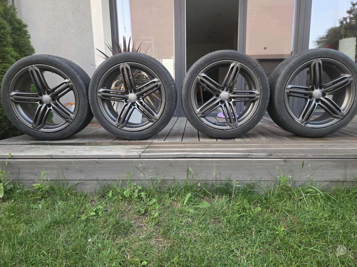 Audi A8, lengvojo lydinio, R20