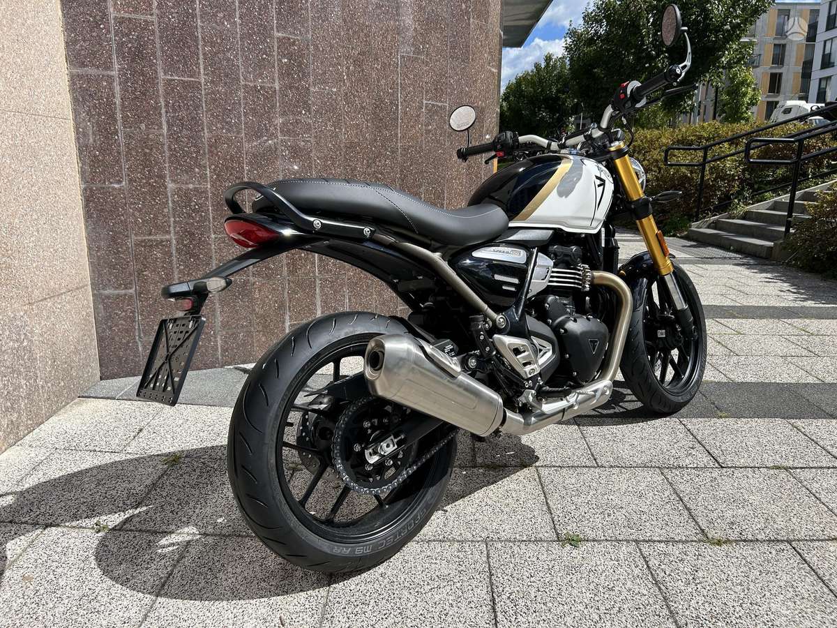 Triumph Speed 400 398cc, street / classic