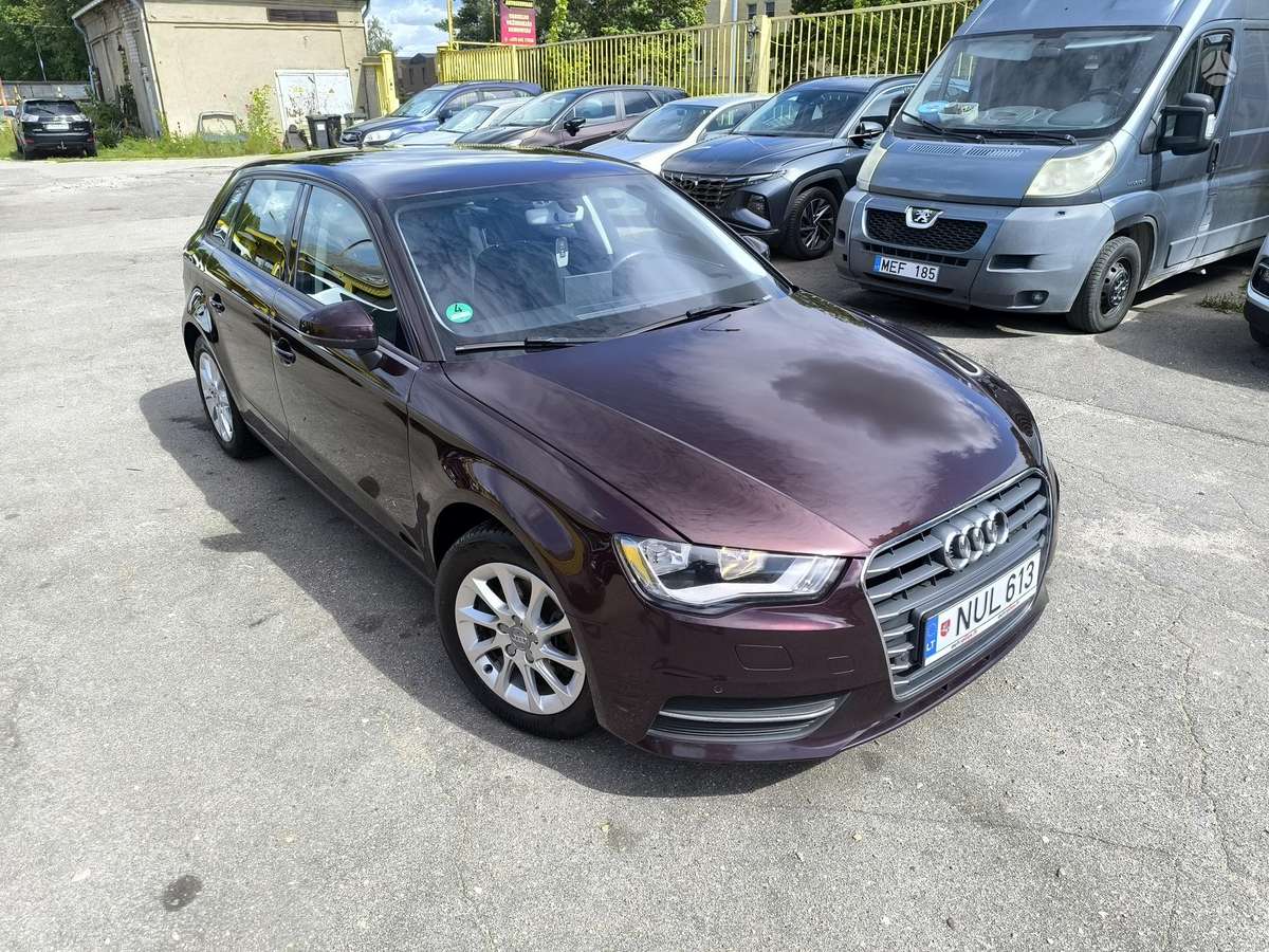 Audi A3, 1.6 l., hečbekas