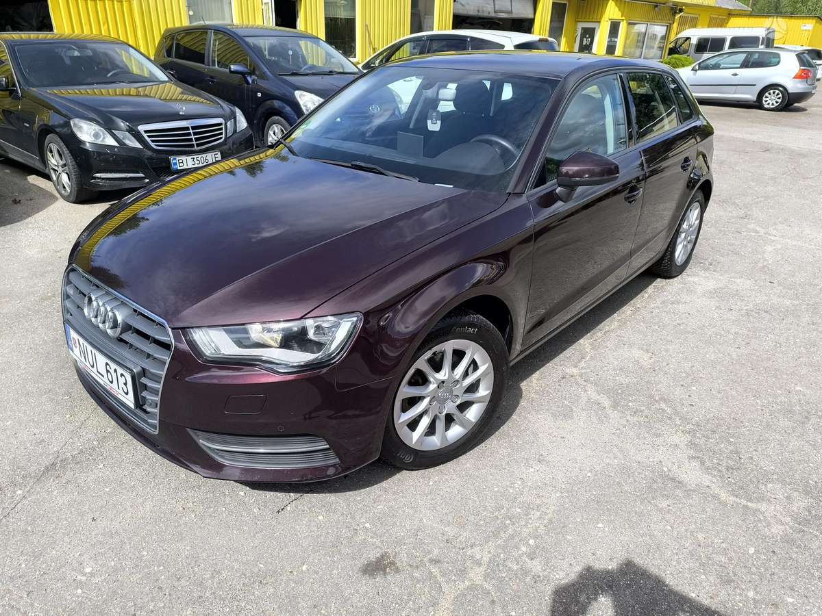 Audi A3, 1.6 l., Хэтчбек