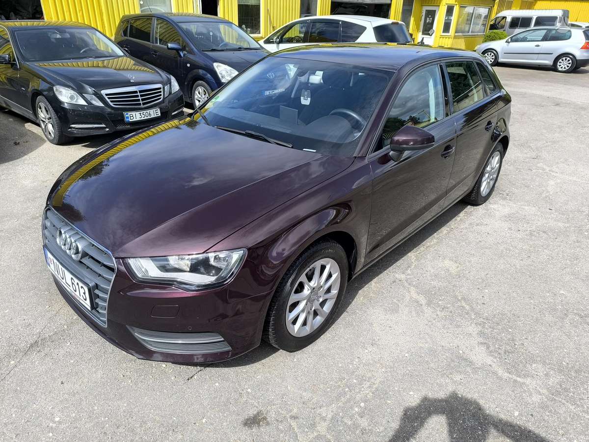 Audi A3, 1.6 l., Хэтчбек