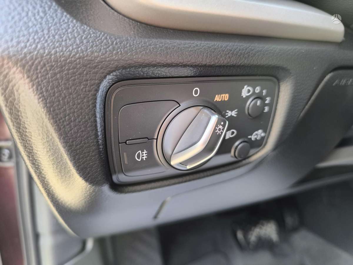 Audi A3, 1.6 l., hatchback