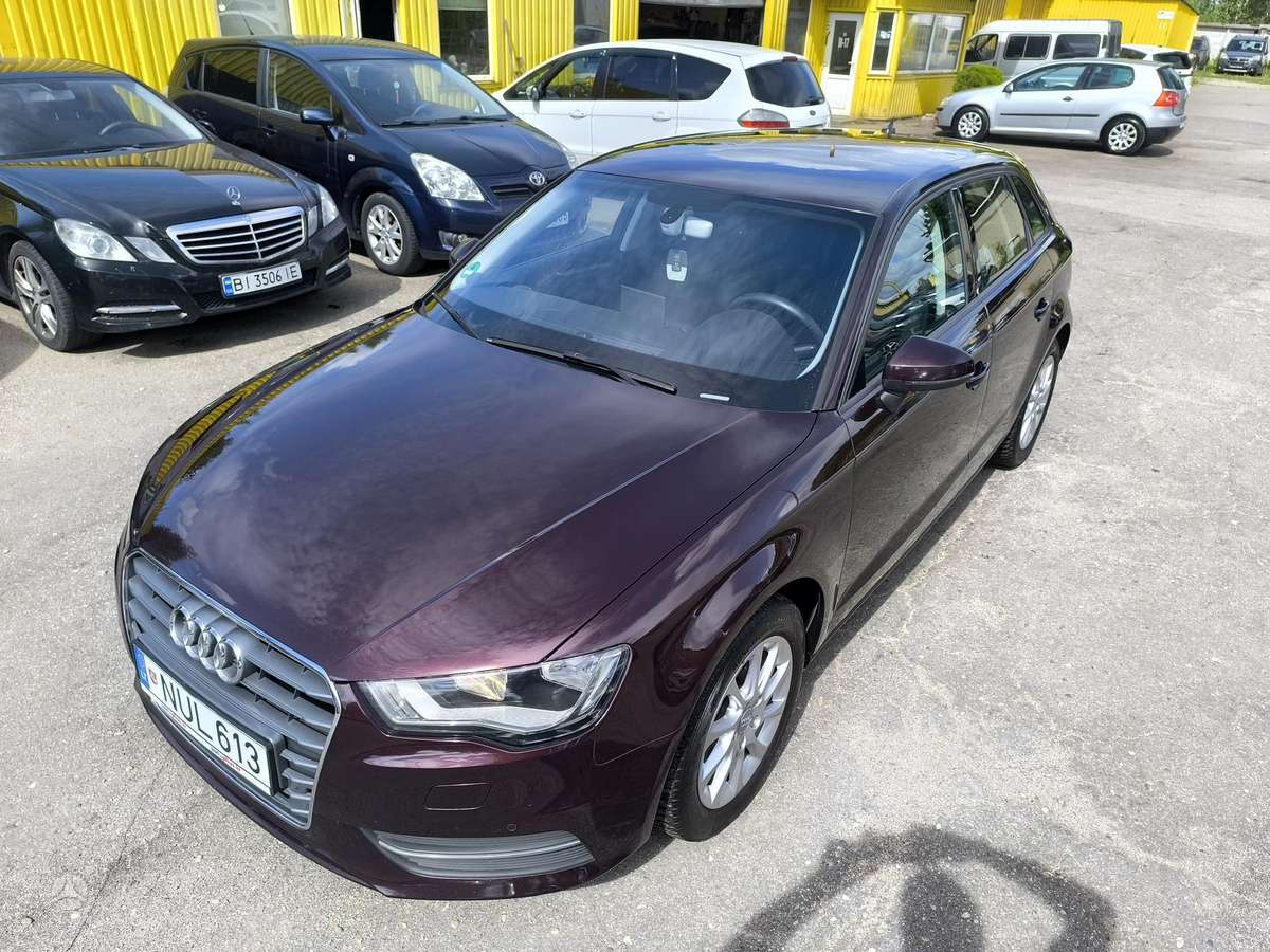 Audi A3, 1.6 l., hečbekas